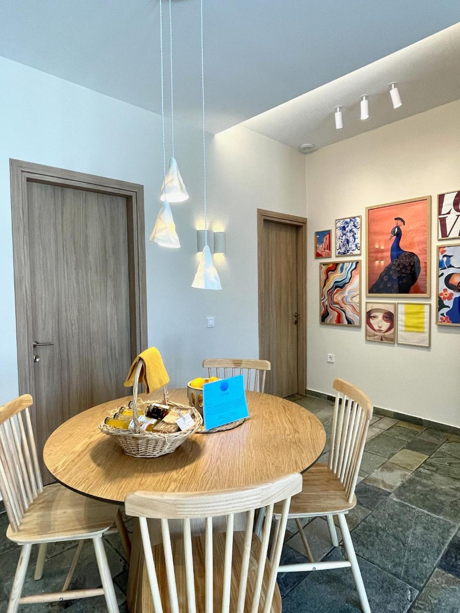 Staybridge Apartments, Mesongi Ngoại thất bức ảnh